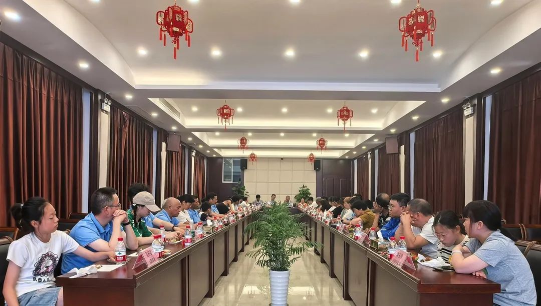 2025年新澳门原料大全